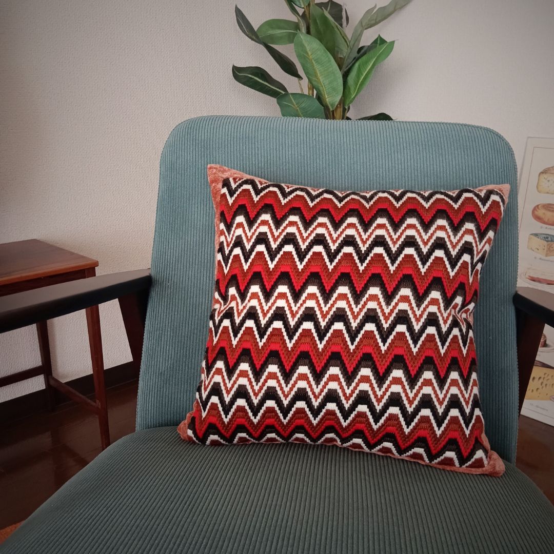 ⭐今月のアイテム⭐バルジェロ刺繡 クッションカバー