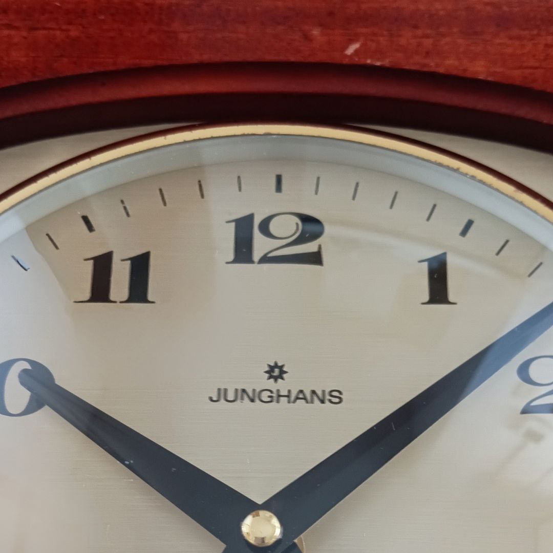 ⭐今月の時計⭐JUNGHANS ノスタルジア